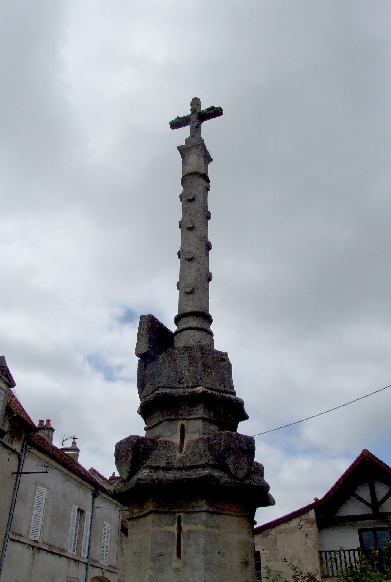 Croix de Belan-sur-Ource